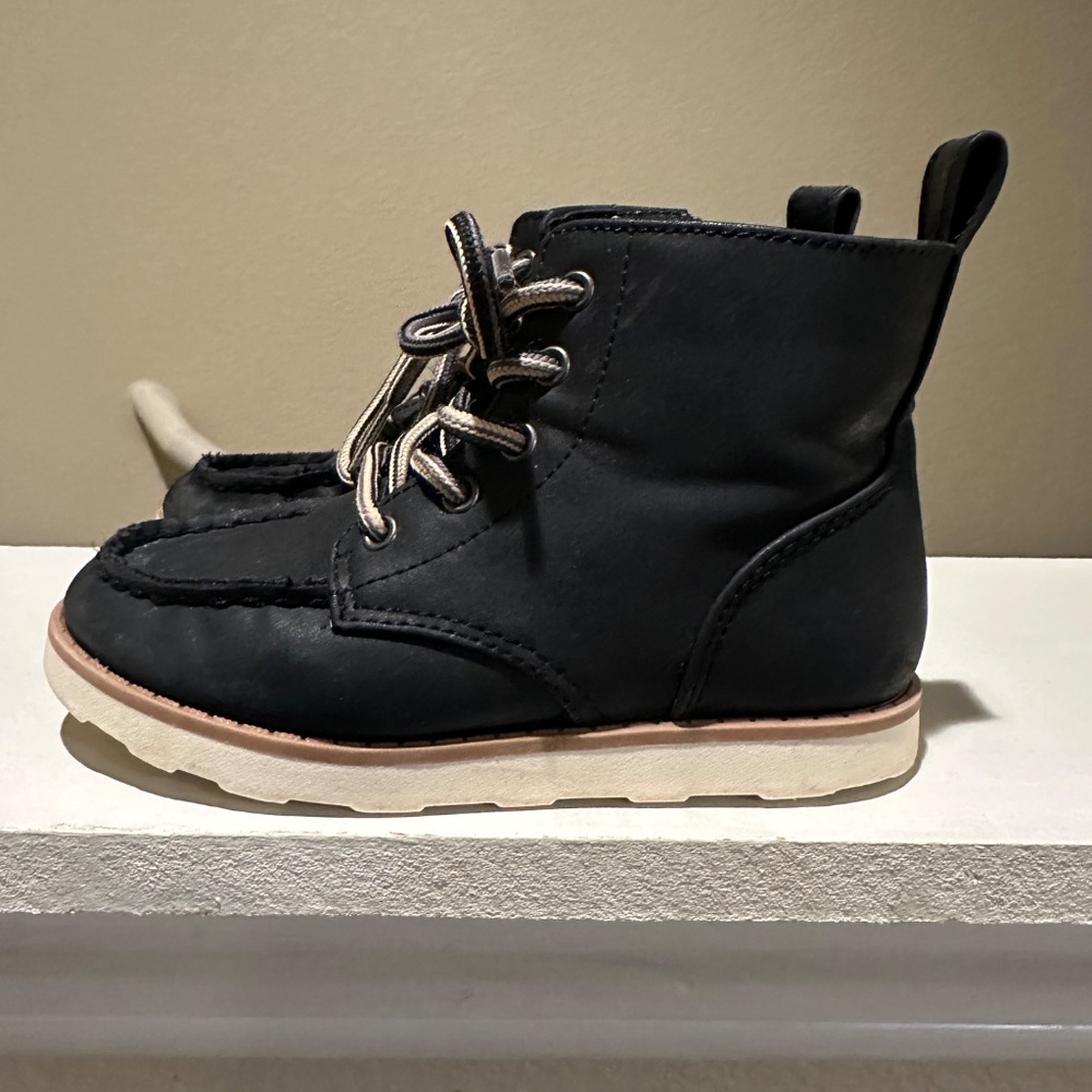 Boys Boots 10c